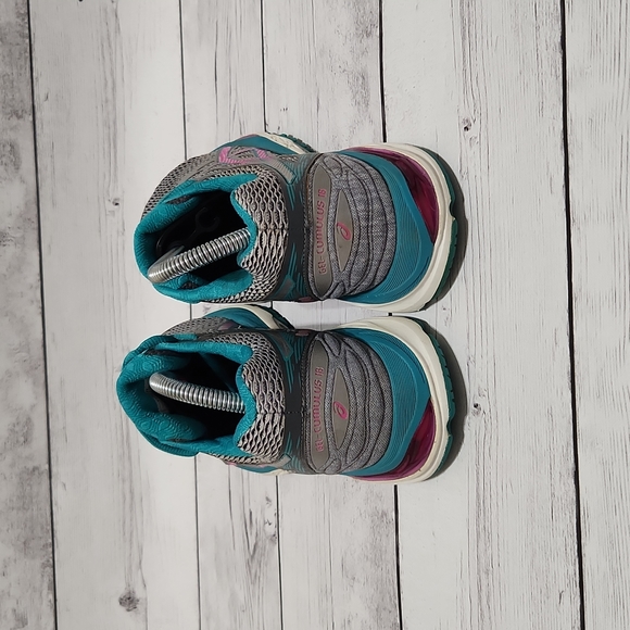 Asics Womens Gel-Cumulus 18 running shoe size 9.5 - Picture 5 of 8